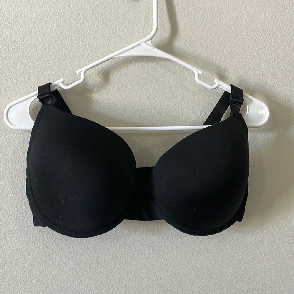 40DD (40E) Black Bra